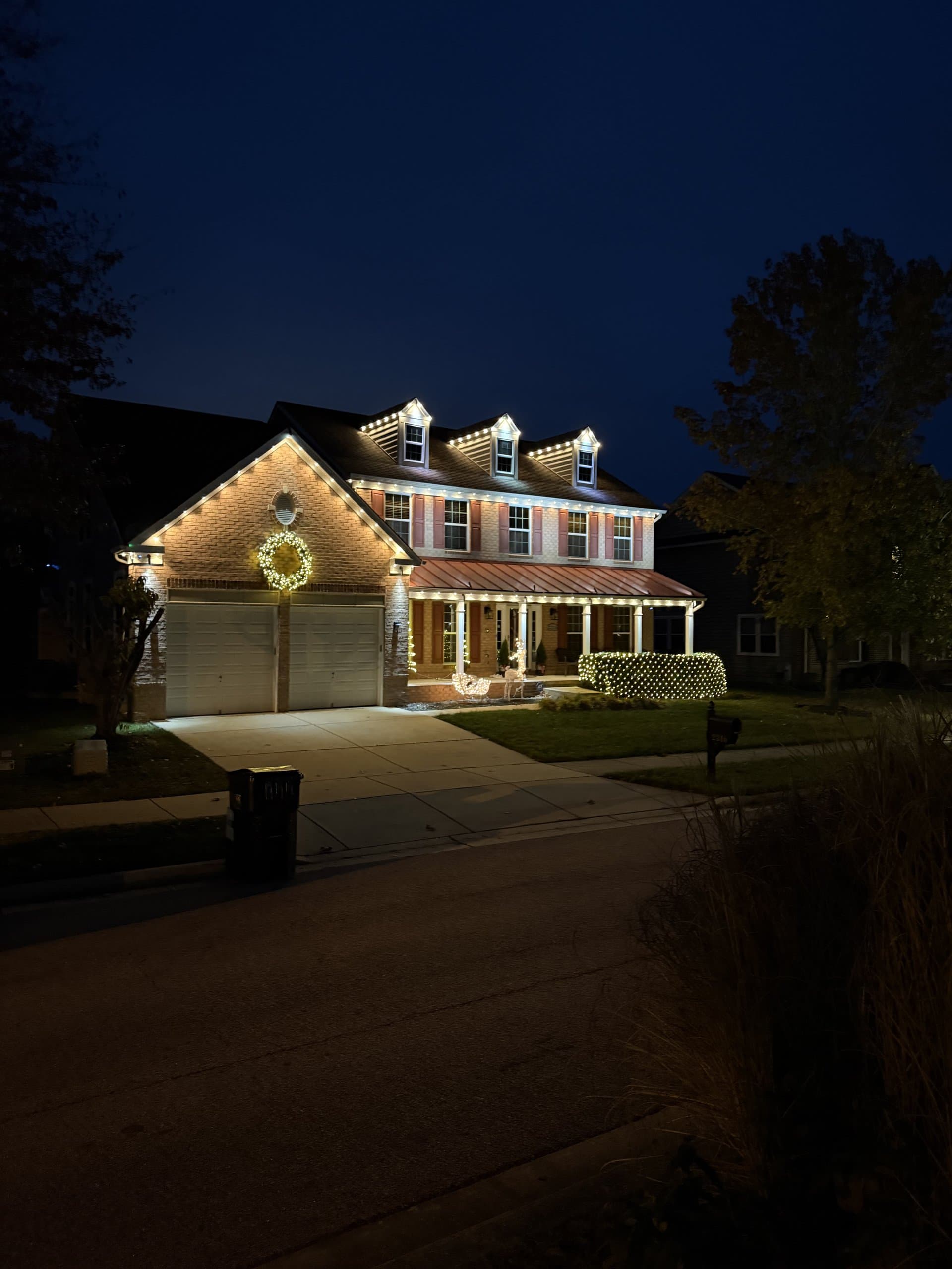 Permanent LED lighting display