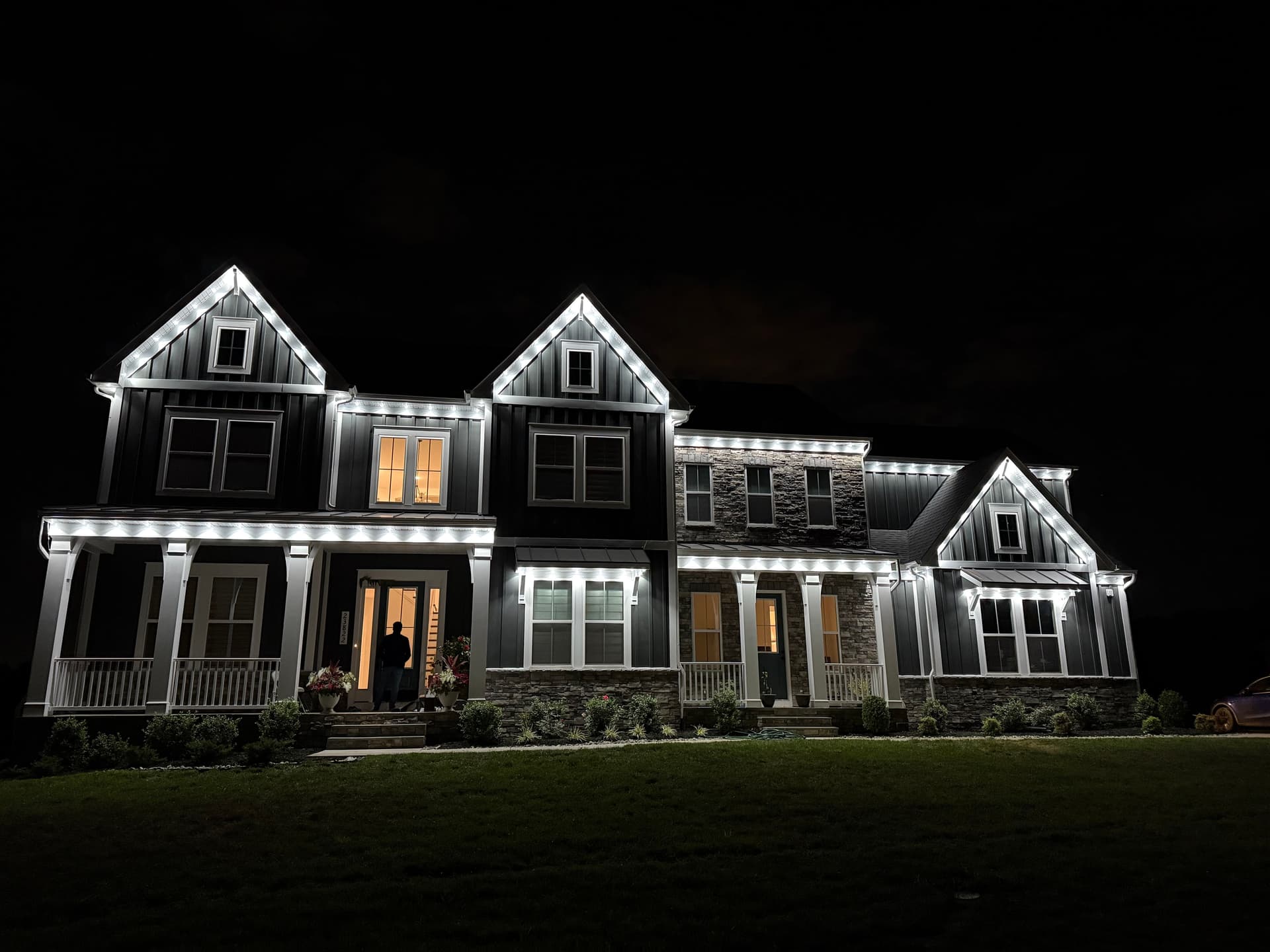 Permanent outdoor light